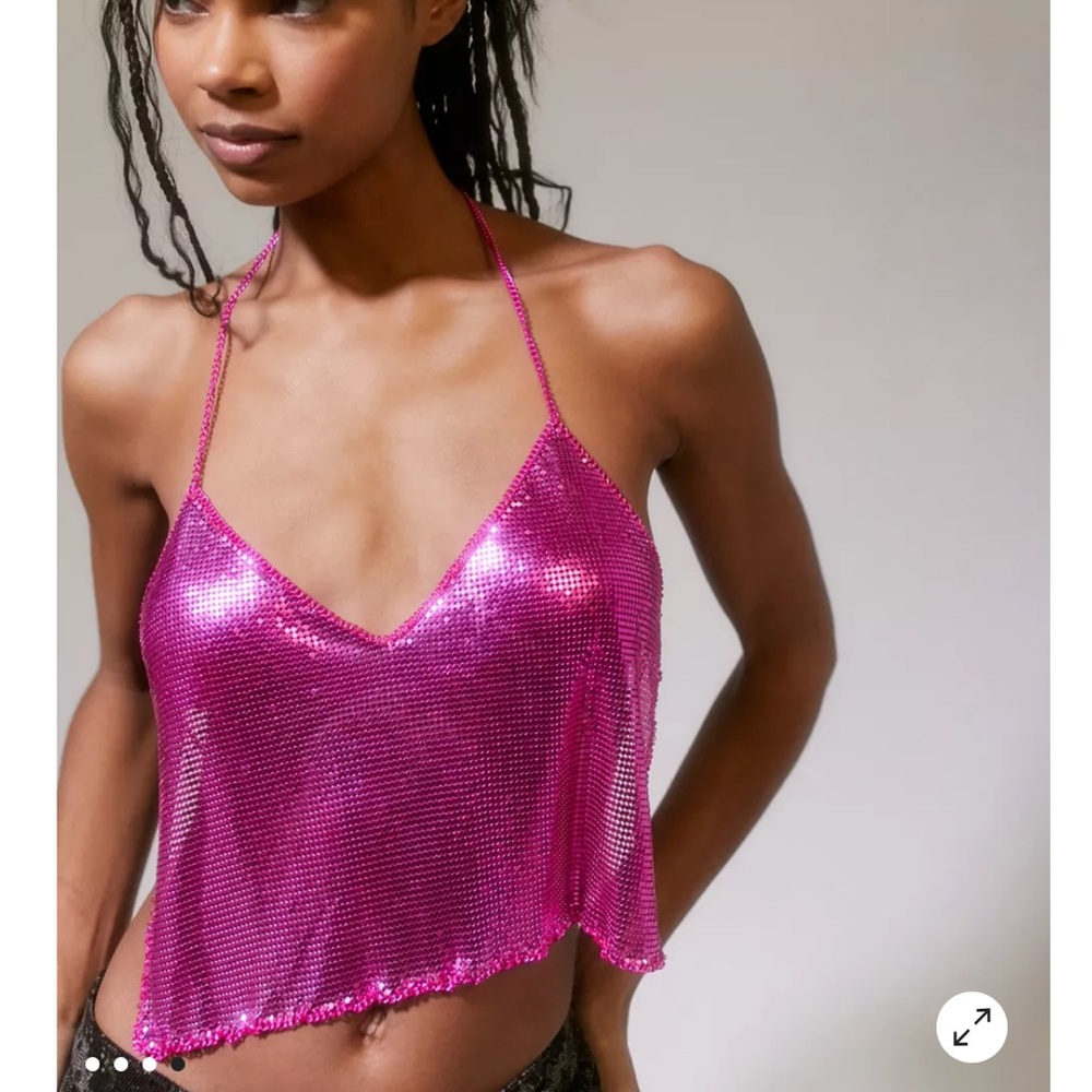 NWOT 💗UO GIA METAL MESH HALTER TOP